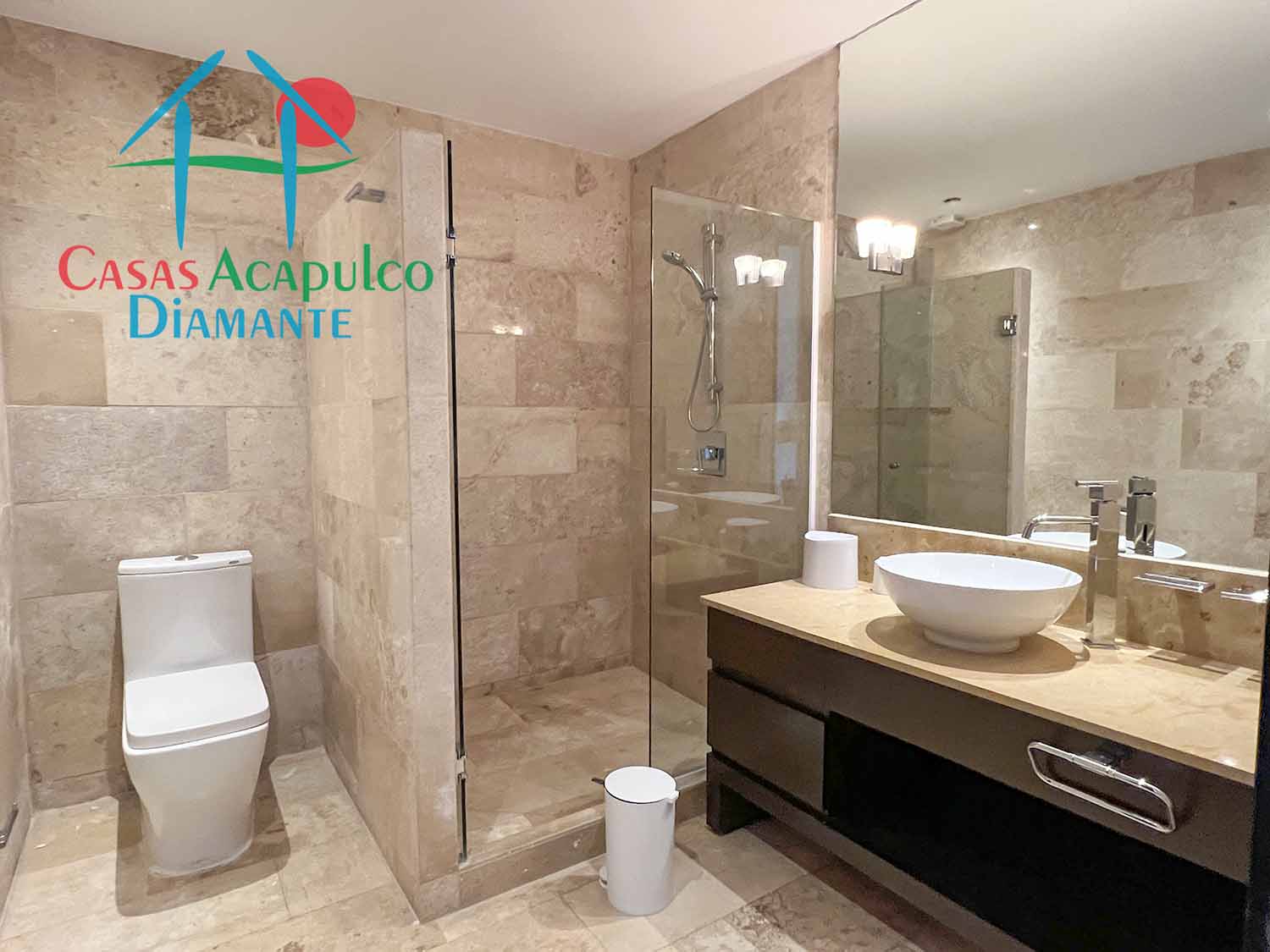 Ocean Front 108 - Baño completo 1